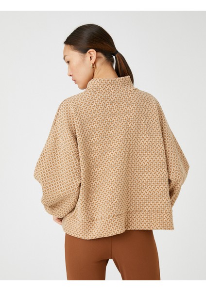 Oversize Tişört Uzun Kollu Yarım Balıkçı Yaka fırsatları