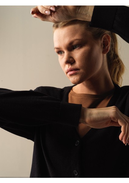 Kadın Siyah Slim Fit Basic Hırka fırsatları