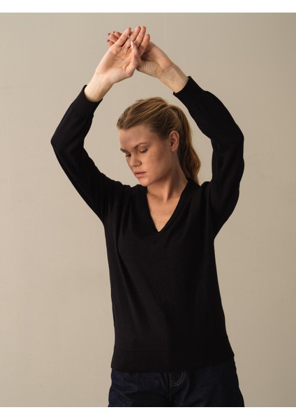 V Yaka %100 Pamuk Regular Fit Basic Kazak fırsatları