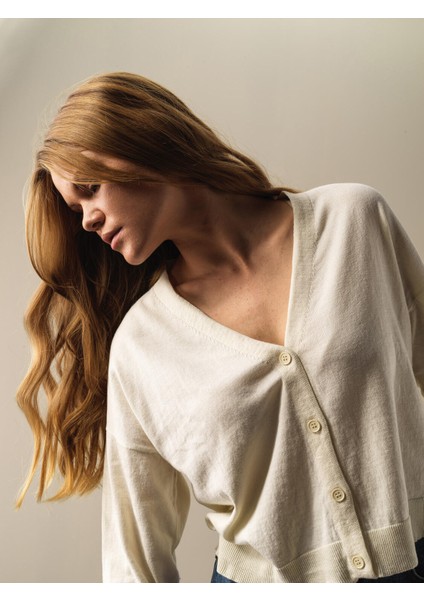 Kadın Ekru Slim Fit Basic Hırka