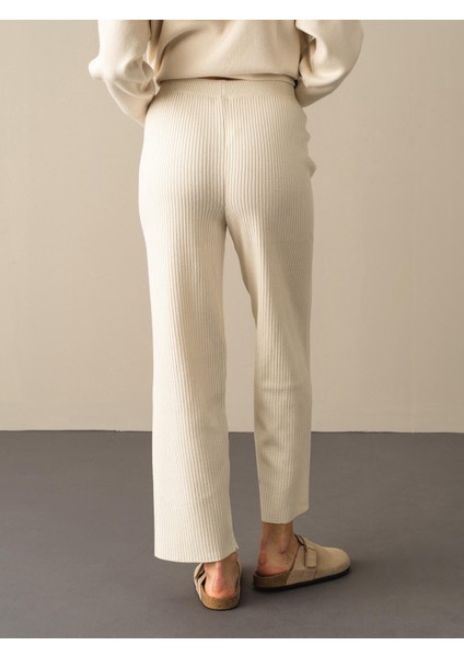 Kadın Ekru Oversize Triko Pantolon modelleri