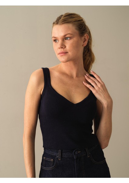 Kadın Lacivert Slim Fit Triko Basic Atlet fiyatları