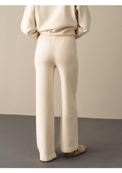 Kadın Ekru Regular Fit Triko Pantolon modelleri