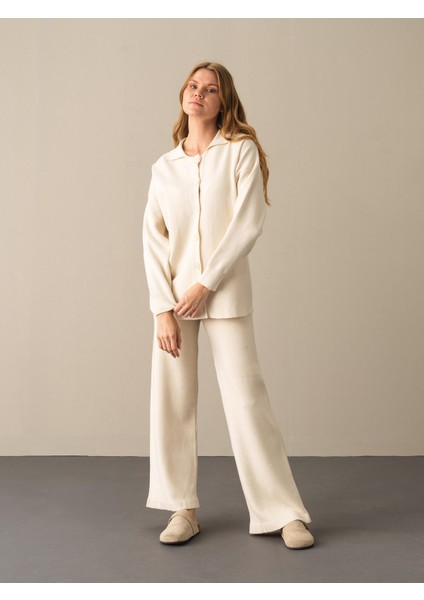 Kadın Ekru Regular Fit Düğmeli Triko Ceket