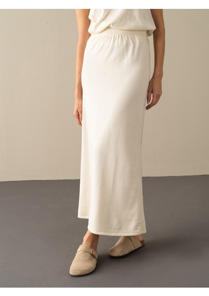 Kadın Ekru Regular Fit Triko Uzun Etek fiyatları