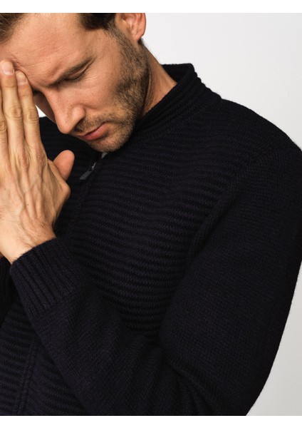 Erkek Lacivert Regular Fit Fermuarlı Hırka modelleri