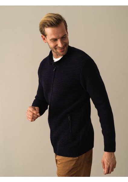 Erkek Lacivert Regular Fit Fermuarlı Hırka indirimleri