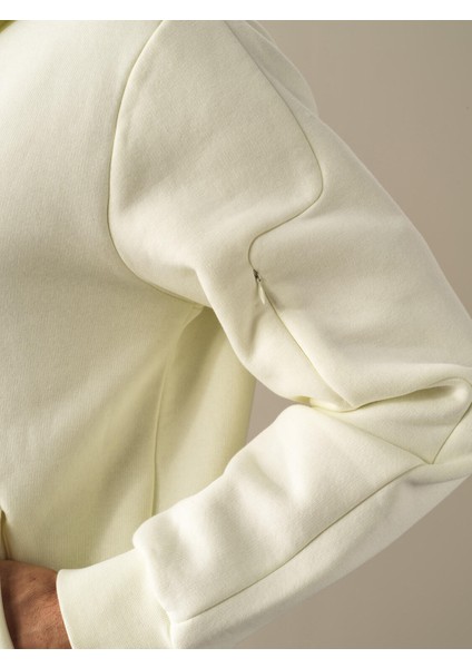 Erkek Ekru Regular Fit Sweatmont indirimleri