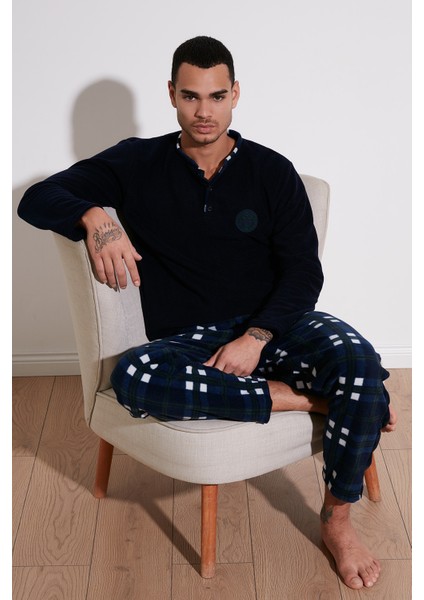 Regular Fit Bisiklet Yaka Kışlık Yumuşak Dokulu Polar Pijama Takımı Erkek Pijama Takımı 6096100