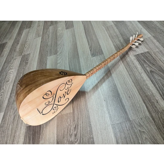 İdol Müzik Aletleri Bağlama 'love' Desenli Tam Set Kısa Sap Saz