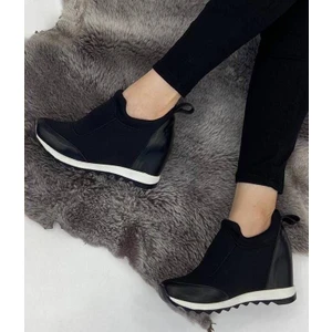 Dolgu Topuklu Bayan Spor Ayakkabı