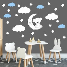 Tilki Dünyası Sevimli Beyaz Ayıcık Beyaz Yıldızlar ve Mavi Bulutlar Dekoratif Bebek Çocuk Odası Duvar Sticker