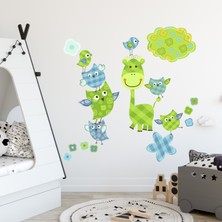 Tilki Dünyası Yeşil ve Mavi Renkli Sevimli Hayvanlar Konsept Sticker