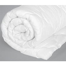 Nazik Çift Kişilik Microfiber Yorgan Biyeli