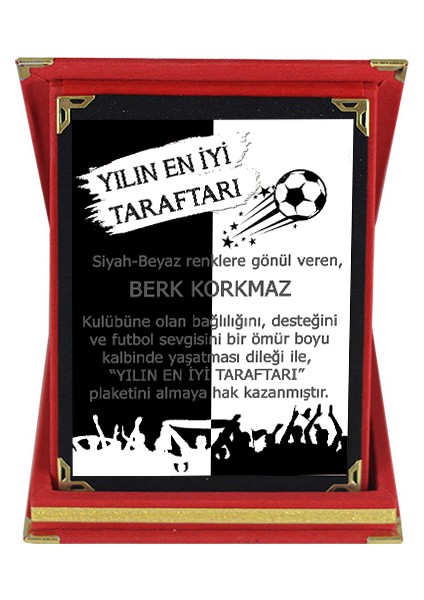 Siyah-Beyaz Yılın En Iyi Taraftarı Isimli Taraftar Plaketi