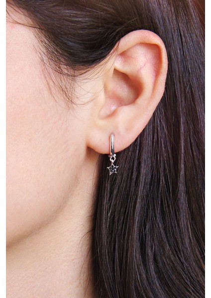 K050301 Siyah Taşlı Gümüş Yıldız Küpe fiyatları