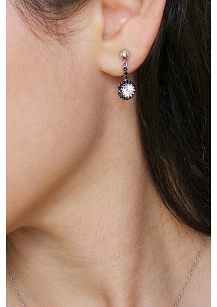 K050601 Siyah Beyaz Taşlı Gümüş Küpe fiyatları