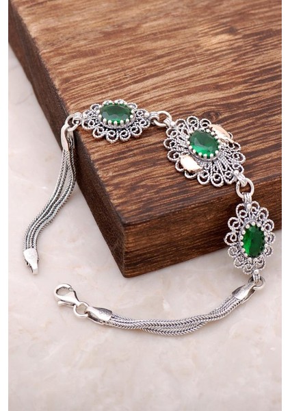 Kök Zümrüt Taşlı Telkari İşlemeli Gümüş Bileklik 2948