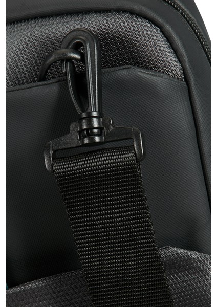 Qibyte 17.3" Antrasit Notebook Çantası 16N-09-003