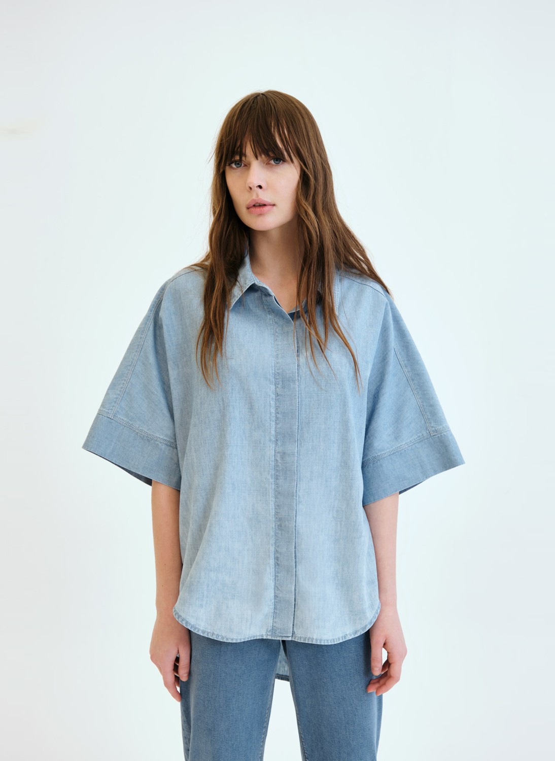 Denim Trip Oversize Fit Piliseli Roba Vintage Açık İndigo Kadın Jean Gömlek görsel 2