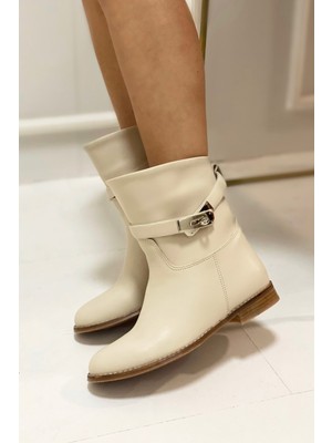 Nil Shoes Joy Bej Cilt Toka Detaylı Düz Bootie