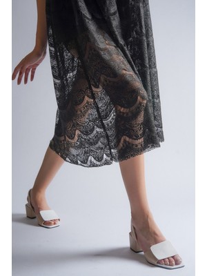 Kadın Bej-Beyaz Sandalet