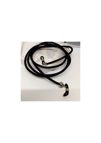 %100 Deri Gözlük Askısı Si̇yah SA1374