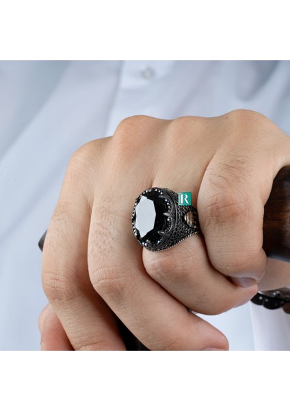 925 Ayar Gümüş Erkek Yüzük Zirkon Kaplan Gözü Taşı Kubbe Yıldız Dekoru fiyatları