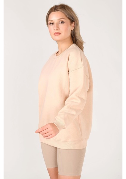 Kadın Sıfır Yaka Oversize Sweatshirt Bej fırsatları