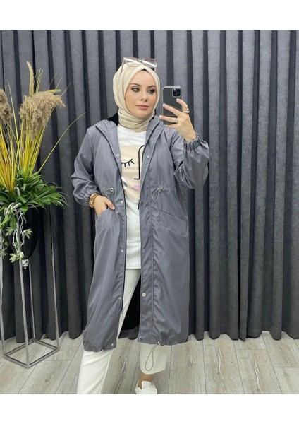 Kadın Bel Lastik Detaylı Gizli Fermuarlı Kapüşonlu Trençkot