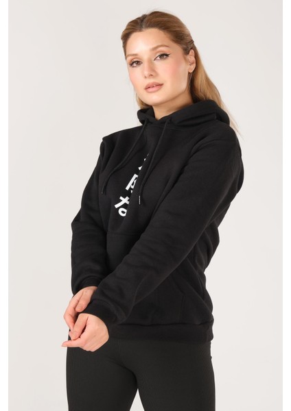 Kadın Kanguru Cep Kapüşonlu Sırt Baskılı Sweatshirt Siyah fiyatları