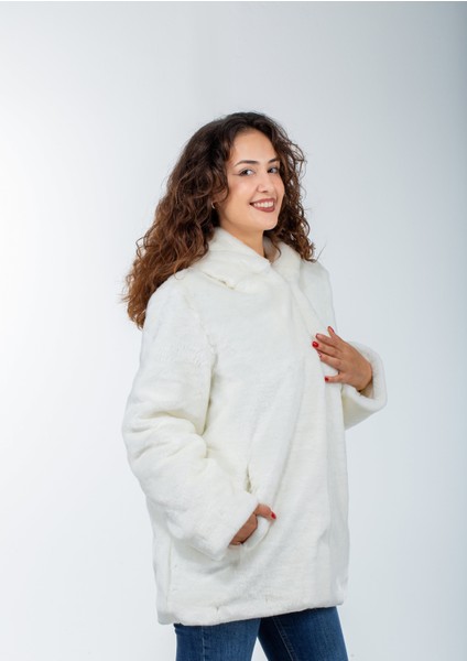 Kapşonlu Beyaz Lutr Kürk Kaban fiyatları