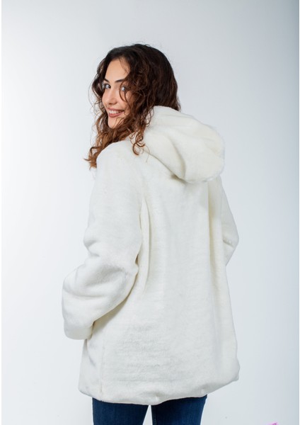 Kapşonlu Beyaz Lutr Kürk Kaban fırsatları