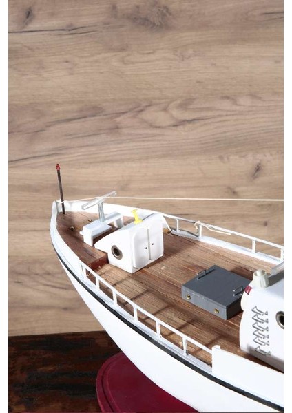 Ekvator Bayraklı Gemi Maketi