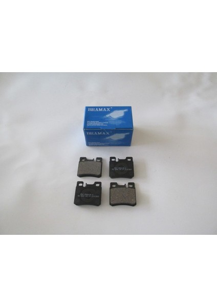 Mercedes C Class- W202- 93/99 Arka Fren Balatası (Kablosuz)(Disk) (61,8X58,1X13,5)(BRAMAX) A0024200120