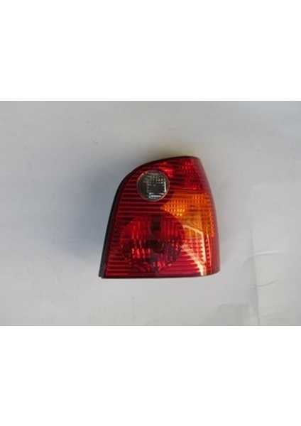 Volkswagen Polo- 5- 02/05 Stop Lambası Sağ Kırmızı/sarı/beyaz (3/5kapı)(Çift Farlı)(Famella) 6Q6945096A-