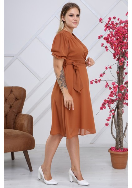 Kadın Kruvaze Yaka Kuşaklı Büyük Beden Midi Boy Şifon Elbise 4255-110 modelleri