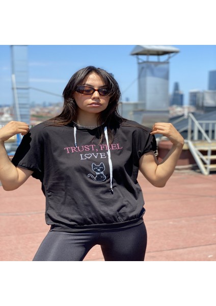 Joann Siyah Kapşonlu Kadın Tshirt