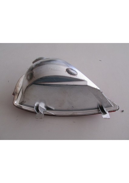 Dacıa Sandero- 16/19 Arka Tampon Reflektörü Sol Kırmızı 265854470R modelleri