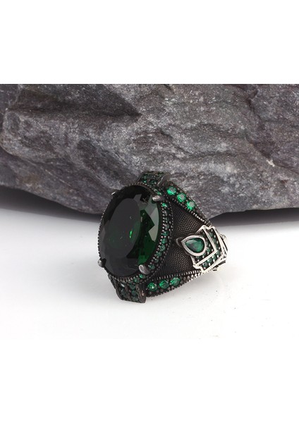 Zirkon Taşlı Yeşil Renk Erkek Gümüş Yüzük