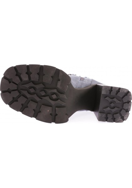 1543 Yuvarklak Burun Zincir Detayli Kadin Topuklu Bot