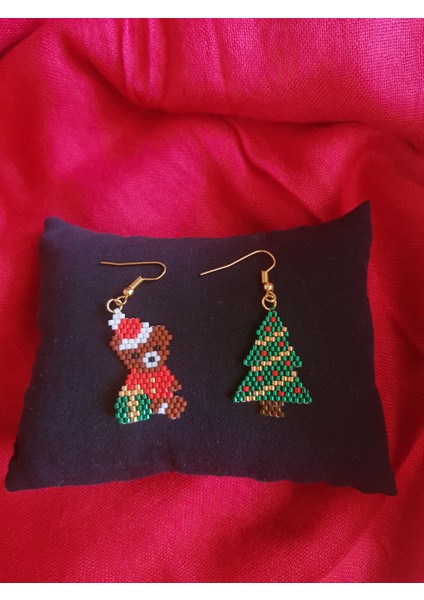 Miyuki Boncuk El Yapımı Sevimli Ayıcık ve Çam Ağacı Küpe Yılbaşı Christmas Noel