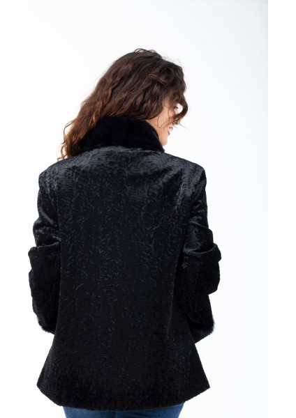 Kadın Tasarım Dantelli ve Kol Detaylı Kadın Iddialı Kürk Kaban fiyatları