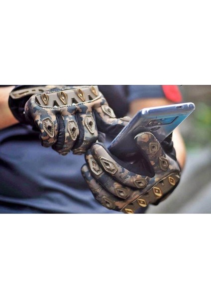 MC10 Korumalı Motosiklet Eldiveni Camo fırsatları