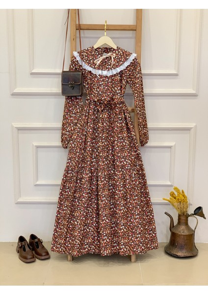 Tesettür Vintage Seyyar Yakalı Kahve Çiçekli Kat Kat Elbise