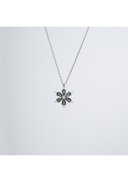 925 Ayar Kadın Gümüş Mistik Topaz Çiçek Model Kolye