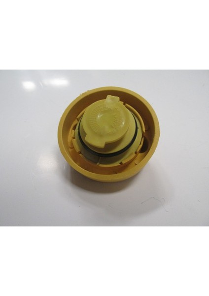 Dacıa Dokker- 13/21 Motor Yağ Kapağı Sarı (1.5 Dcı K9K) (Sarı) 8200800258 fiyatları