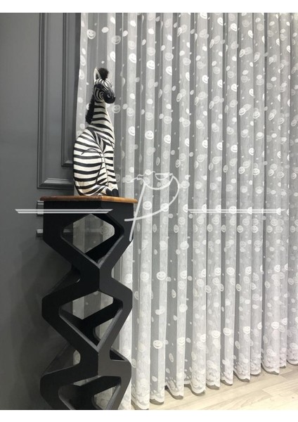 Tül Perde Gülen Yüz Çocuk Deseni Örme Kumaş modelleri