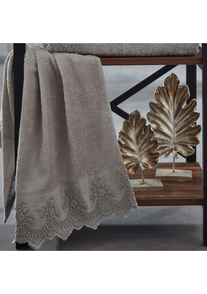 Tual Işlemeli Yüz Havlusu (50 x 90 Cm)