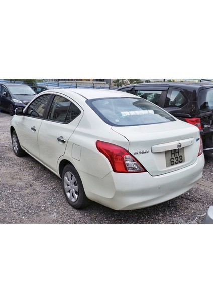 Nissan Sunny Bagaj Krom Abs 3m 3D Yazı Logo modelleri